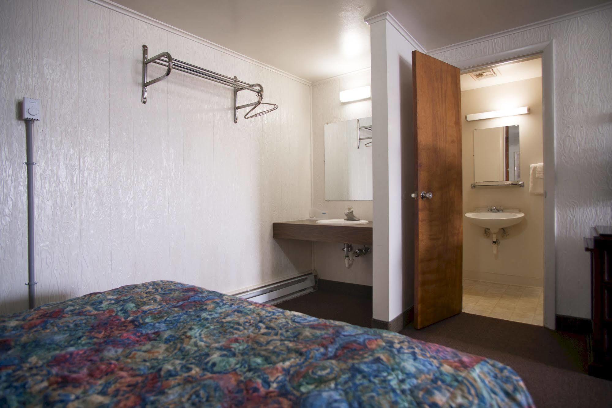 بيدفورد Rosemount Motel المظهر الخارجي الصورة